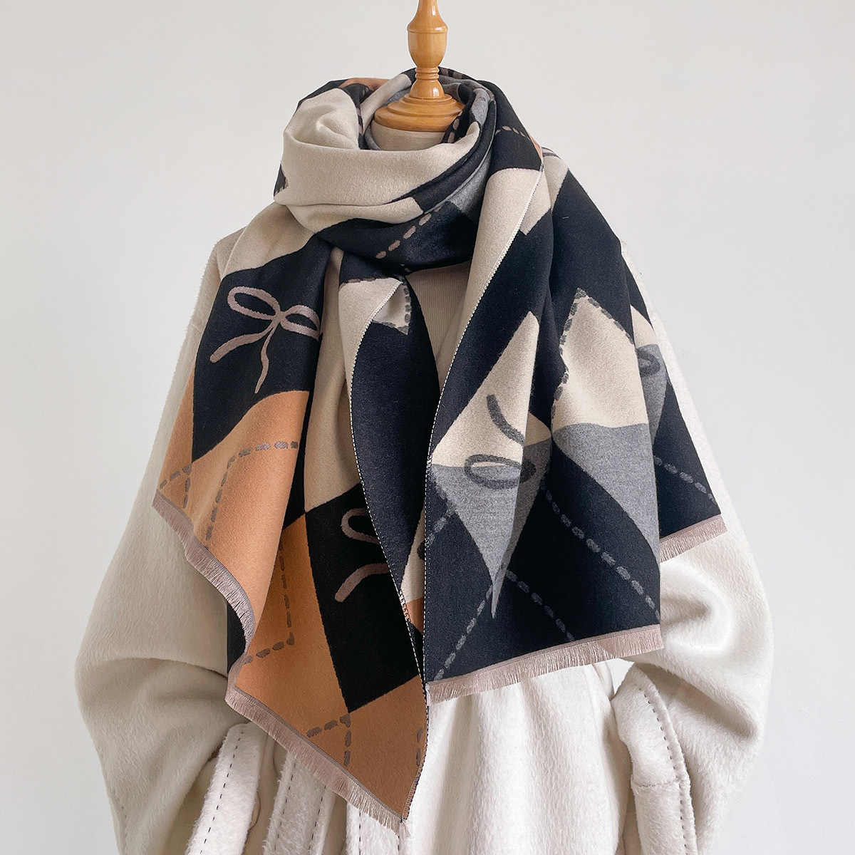 ผ้าพันคอแคชเมียร์เทียมสำหรับผู - Pashmina Wrap Large บทวิจารณ์และราคา